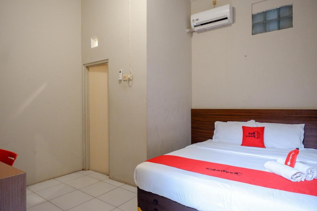 Reddoorz Near Stasiun Tawang Semarang Hotel Luaran gambar