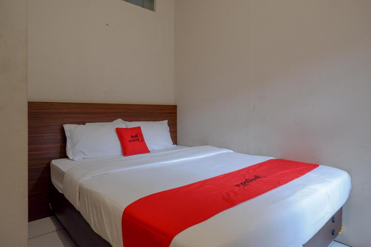Reddoorz Near Stasiun Tawang Semarang Hotel Luaran gambar