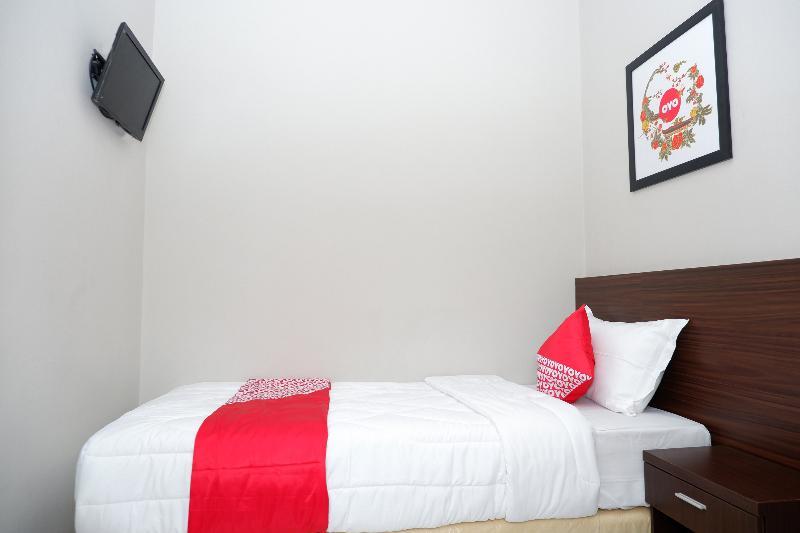 Reddoorz Near Stasiun Tawang Semarang Hotel Luaran gambar